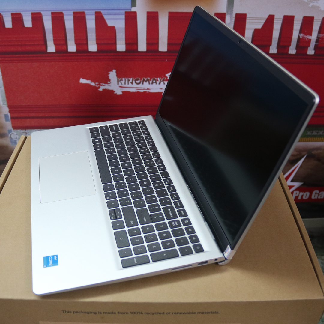 Laptop Dell Inspiron 3530 (Core i5-1335U | 16GB DDR4 | SSD 512GB | 15.6